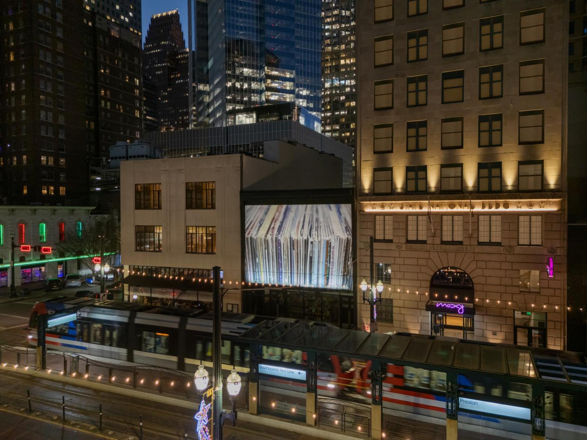 Moxy Houston Downtown Hotel Екстериор снимка